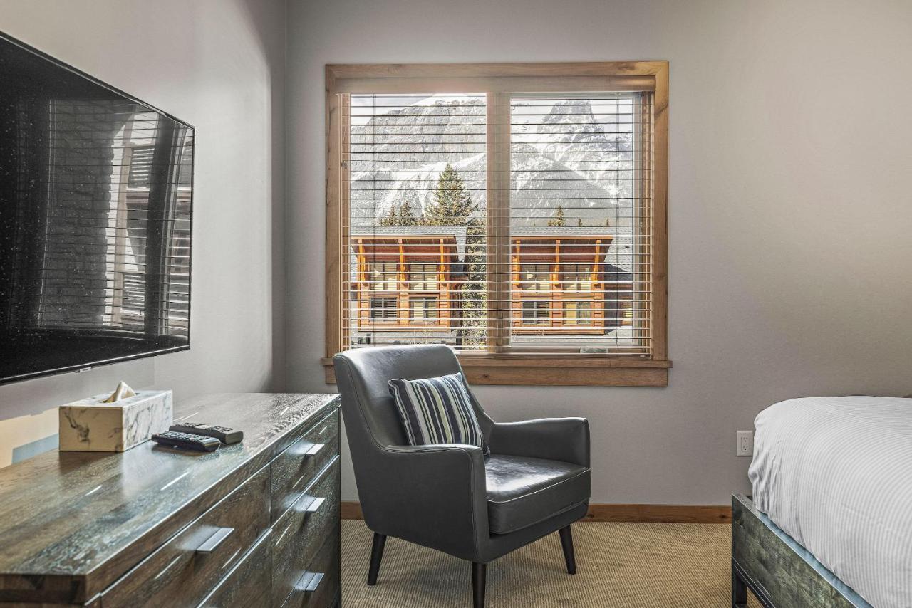 Spring Creek Condo By Canadian Rockies Vacation Rentals Canmore Exterior photo